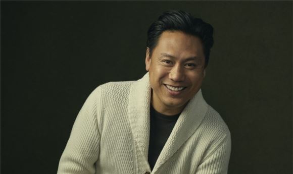 AIS honors Jon M. Chu with inaugural Judy Garland Award
