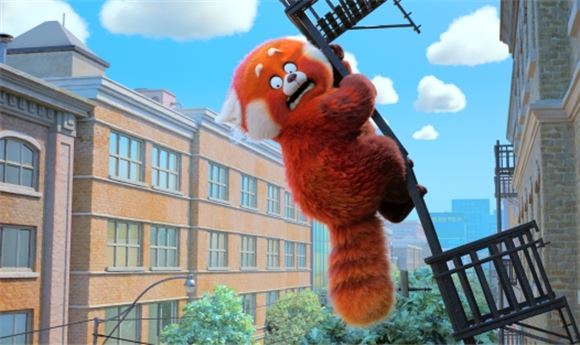 <i>Turning Red</i>: Pixar tackles the difficulties of growing up